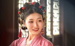 晃来晃去的巨峰